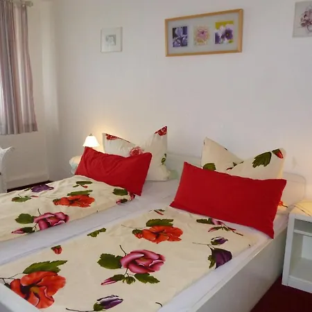 Hotel-cafe-restaurant Parkhaus ألتيناو