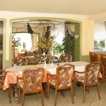 Hotel-cafe-restaurant Parkhaus